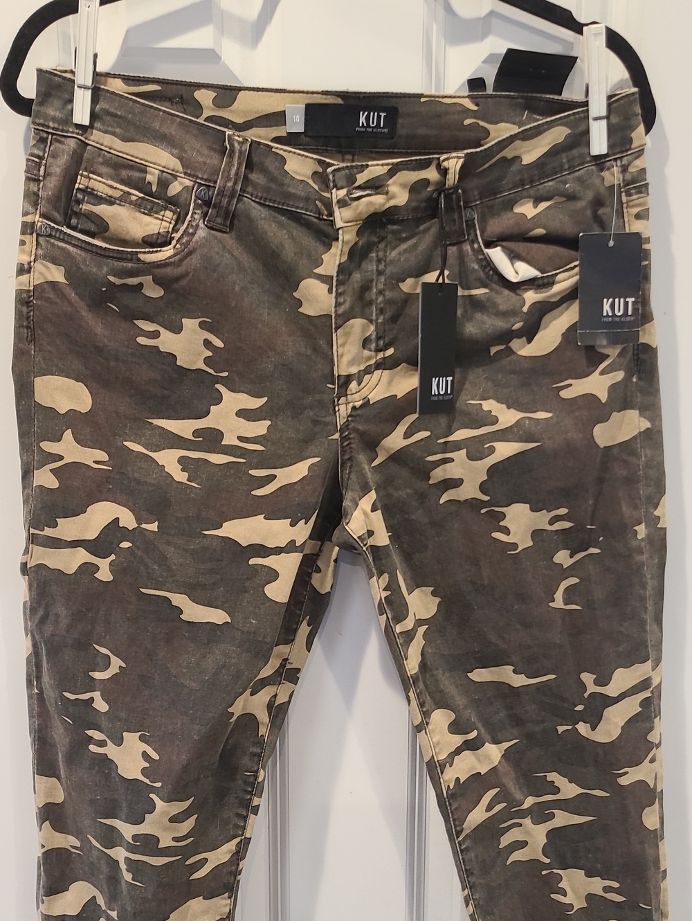 KUT Camo Skinny Cropped Jeans in Olive & Tan